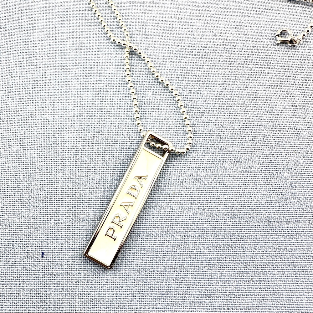 Prada charm w/bonus gift. AUTHENTIC White and silver. - Picture 4 of 10